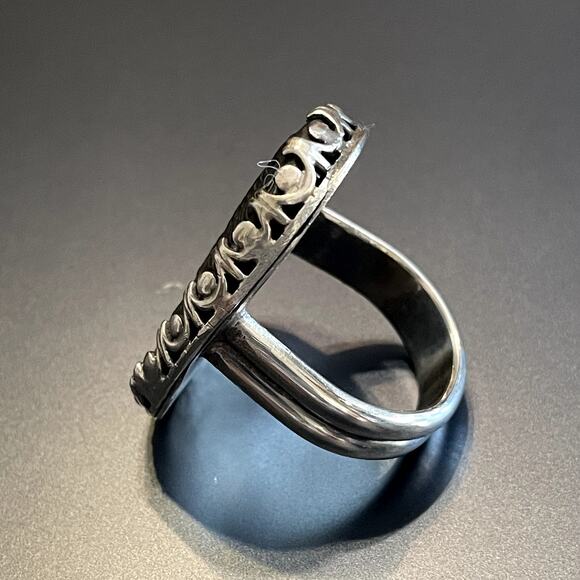 🎉HP!🎉Trilobite Silver Ring (sized 8.5) - Picture 4 of 7